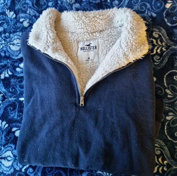 Hollister fleece pullover - Picture 1 of 6